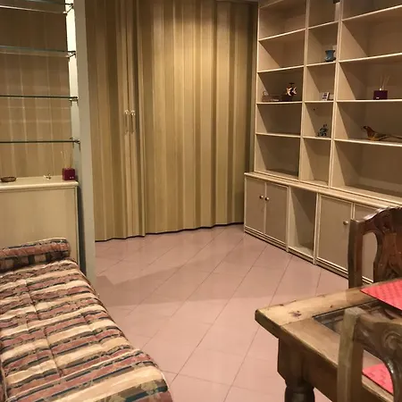 A. Andalusi. Apartman *